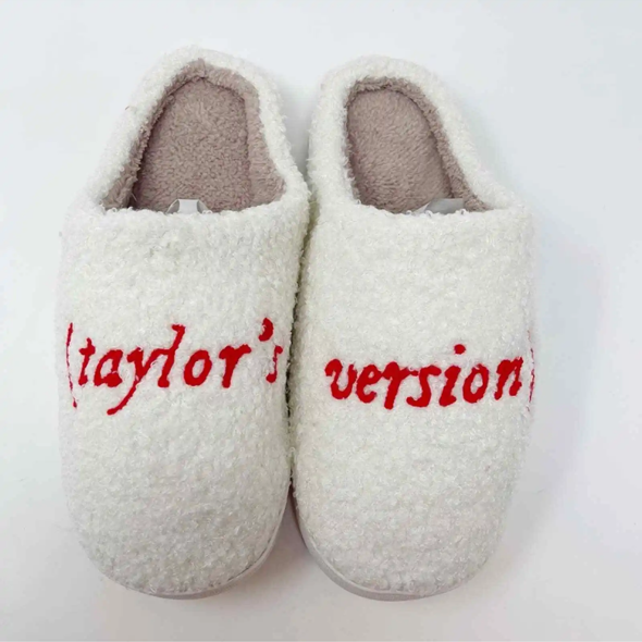 (Taylor's Version) Fuzzy Cozy Slippers